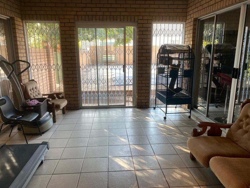 5 Bedroom Property for Sale in Balmoral Eastern Cape